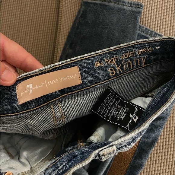 7 For All Mankind Skinny Jean - Picture 5 of 5